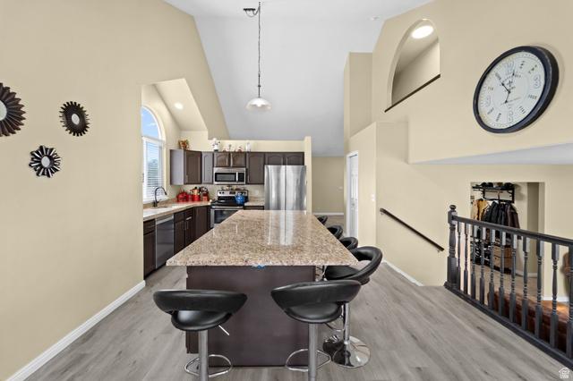 West Jordan, Utah, 84088, United States, 4 Bedrooms Bedrooms, ,3 BathroomsBathrooms,Residential,For Sale,2048230