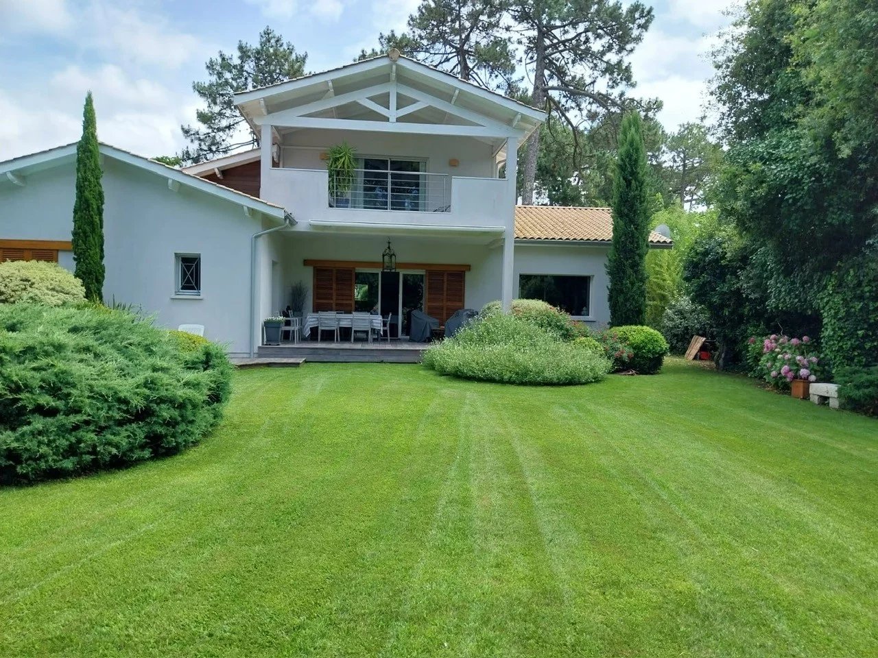 Arcachon, New Aquitaine, 33120, FR, 4 Bedrooms Bedrooms, ,Residential,For Sale,1672062