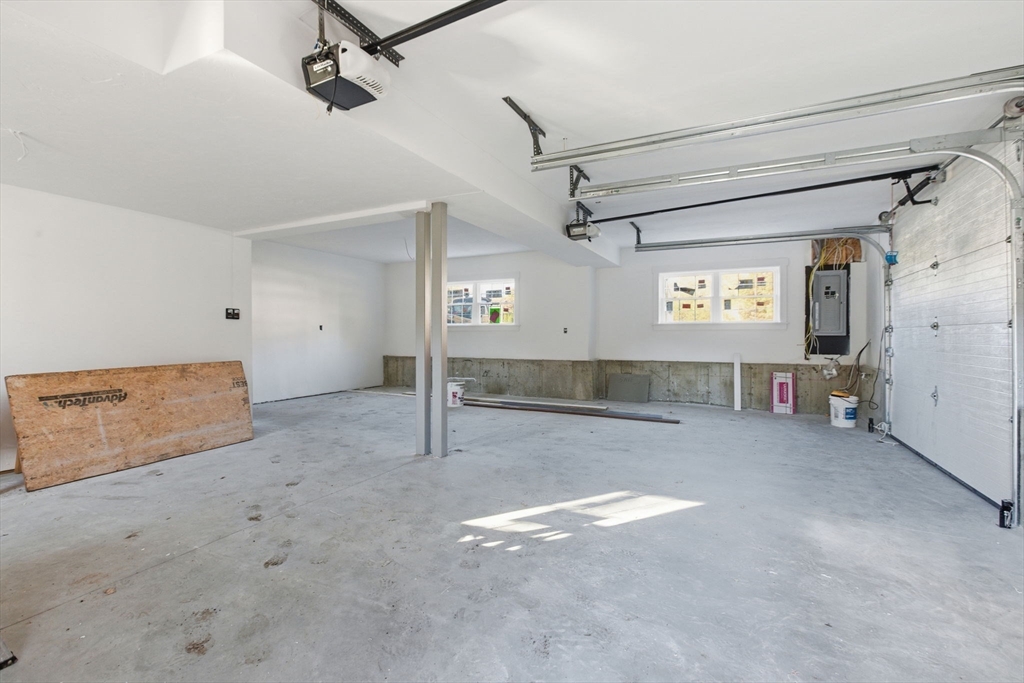 Wilmington, Massachusetts, 01887, United States, 3 Bedrooms Bedrooms, ,4 BathroomsBathrooms,Residential,For Sale,1979686