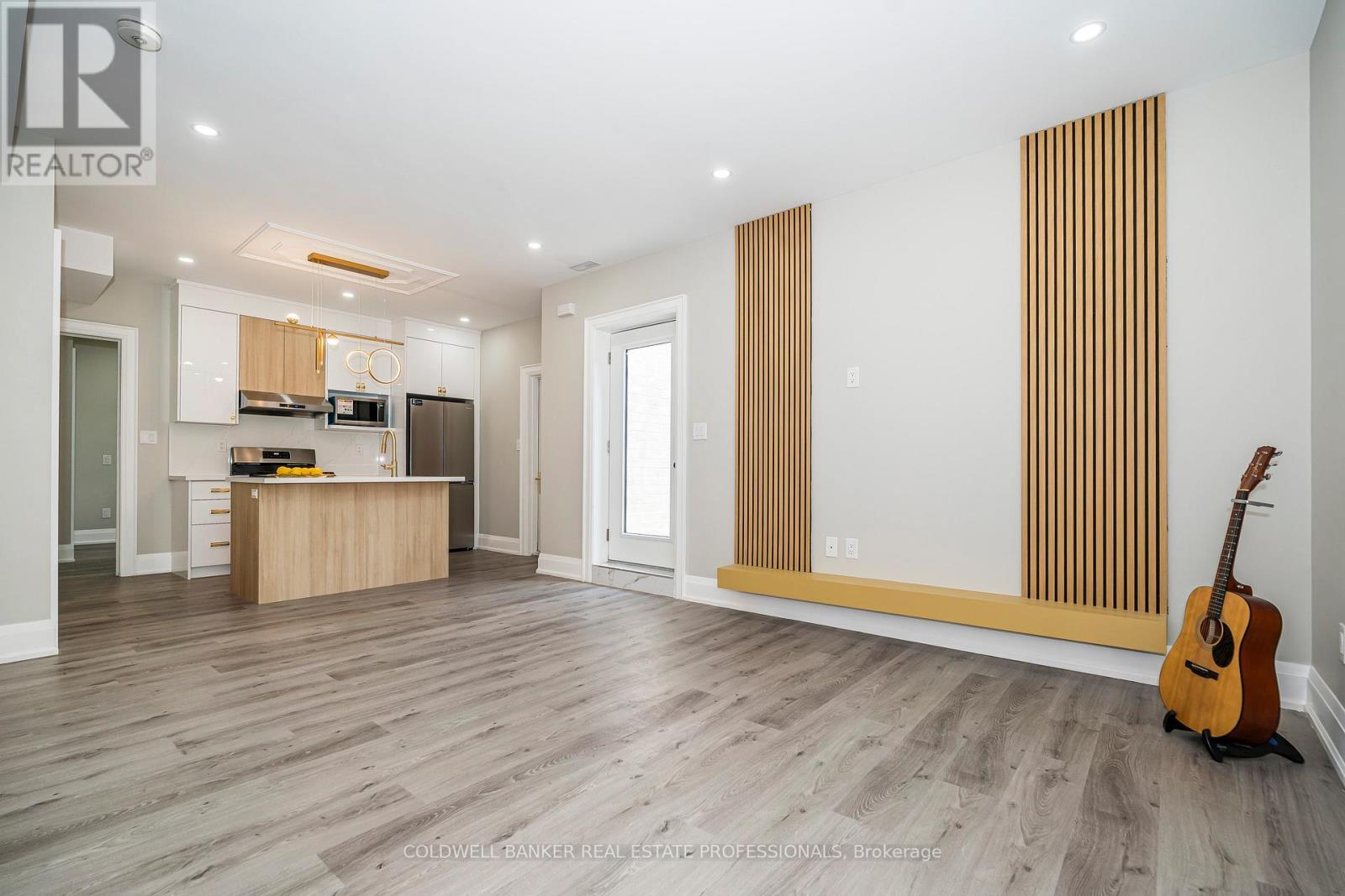 TORONTO (WEXFORD-MARYVALE), Ontario, M1R 3X4, CA, 8 Bedrooms Bedrooms, ,7 BathroomsBathrooms,Residential,For Sale,1951163