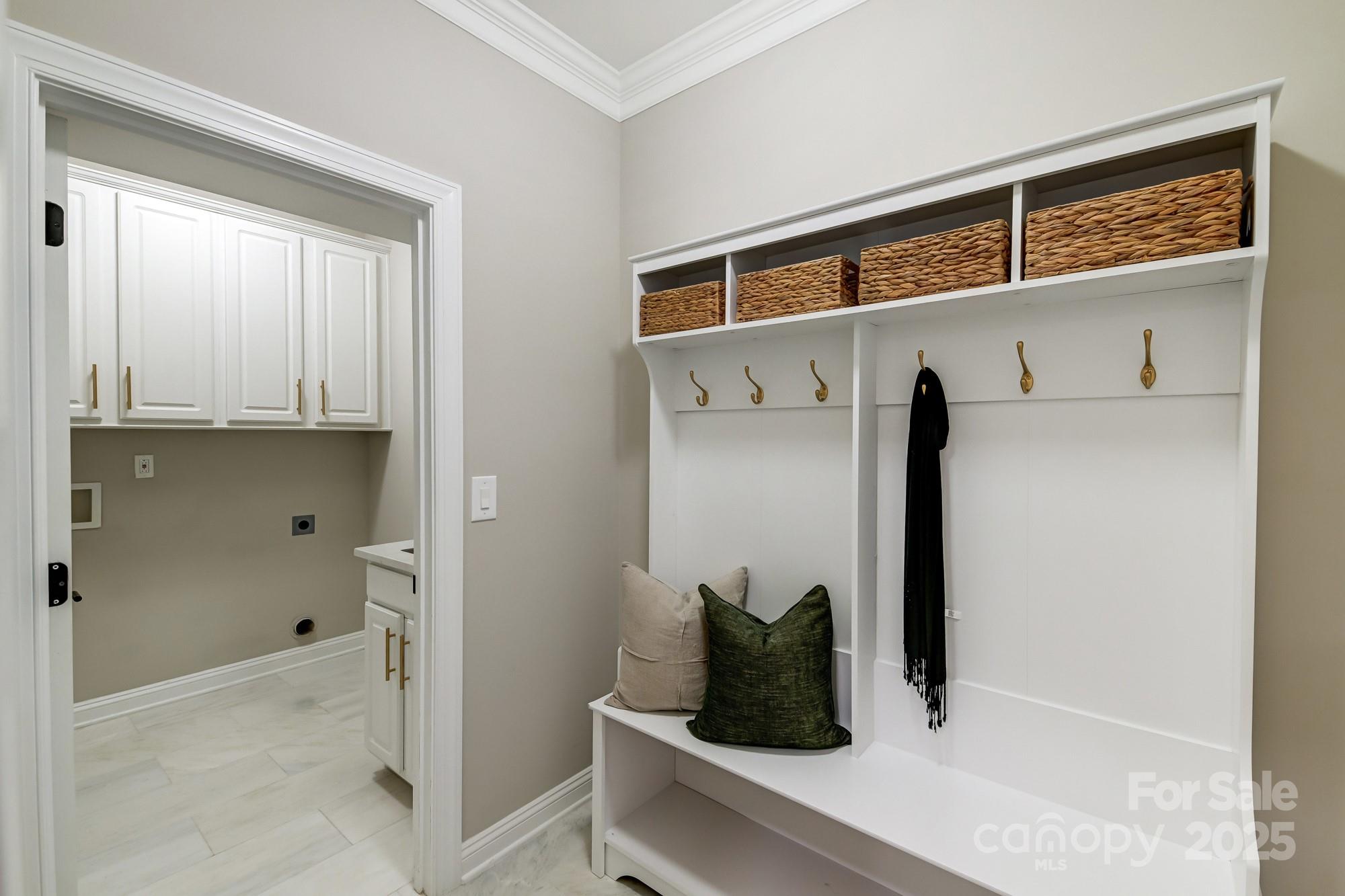 Charlotte, North Carolina, 28226, United States, 4 Bedrooms Bedrooms, ,4 BathroomsBathrooms,Residential,For Sale,1795326