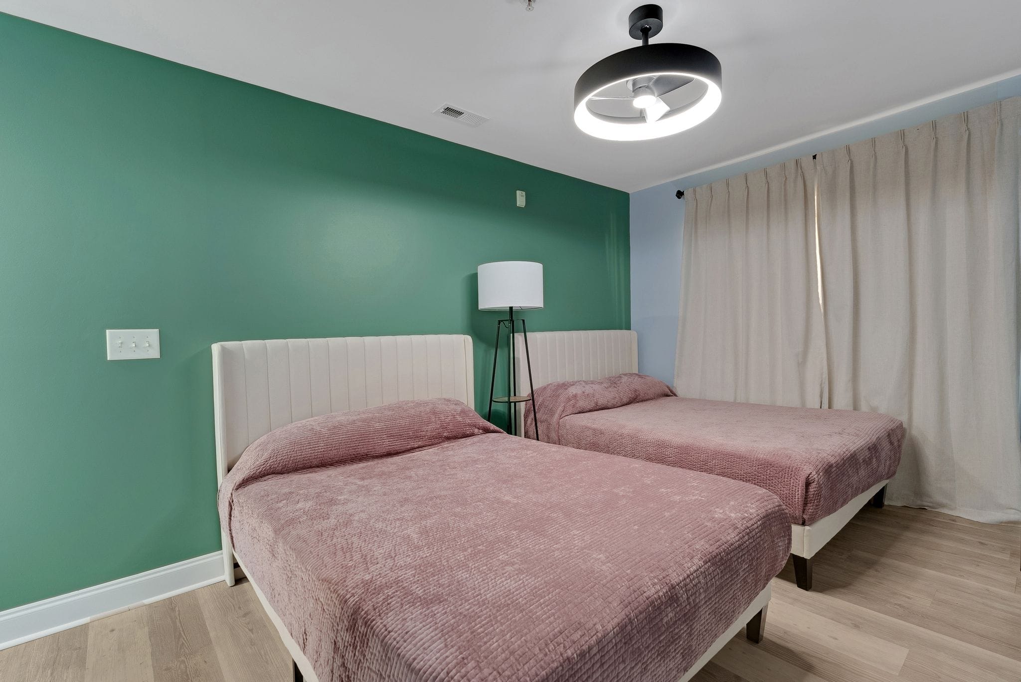 North Myrtle Beach, South Carolina, 29582, United States, 7 Bedrooms Bedrooms, ,7 BathroomsBathrooms,Residential,For Sale,1984284