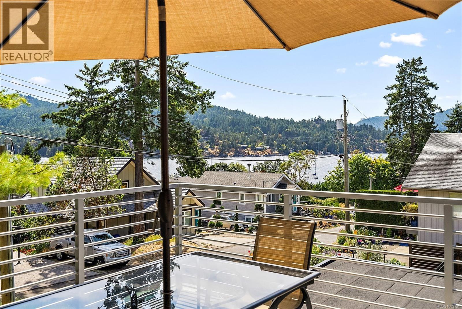 CENTRAL SAANICH, British Columbia, V8M 2G2, CA, 3 Bedrooms Bedrooms, ,4 BathroomsBathrooms,Residential,For Sale,1907005