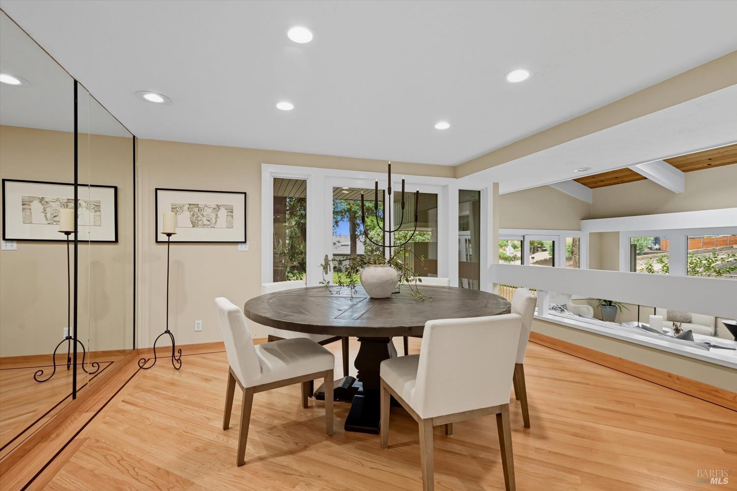 Napa, California, 94558, United States, 3 Bedrooms Bedrooms, ,3 BathroomsBathrooms,Residential,For Sale,1991086