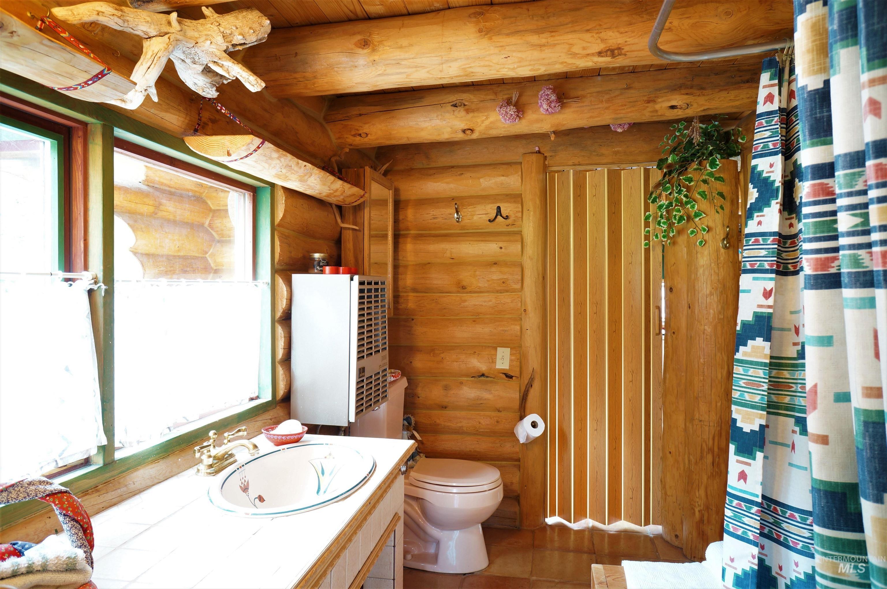 New Meadows, Idaho, 83654, United States, 2 Bedrooms Bedrooms, ,2 BathroomsBathrooms,Residential,For Sale,1980520