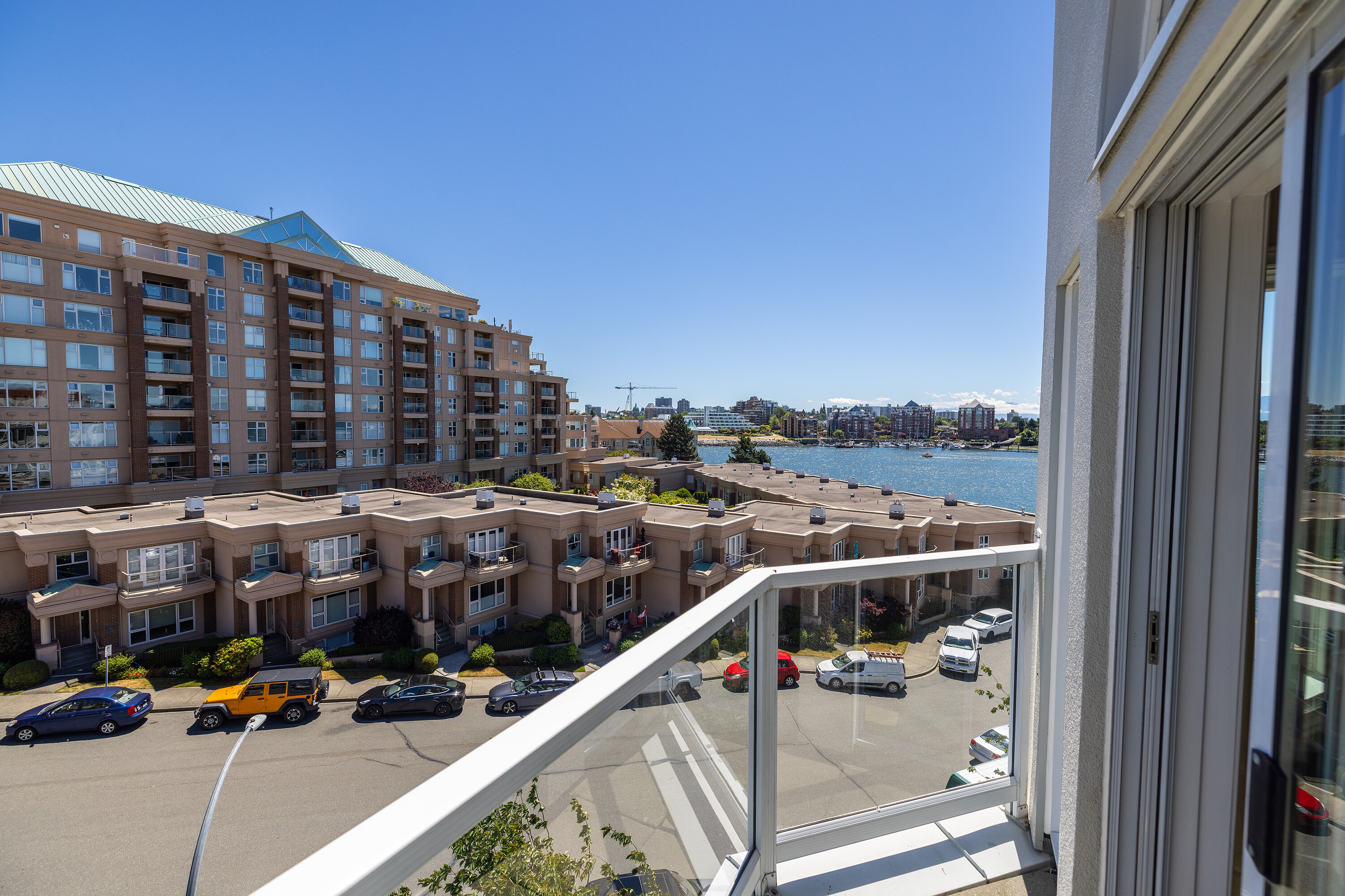  Elevated Waterfront Living - 物件實景