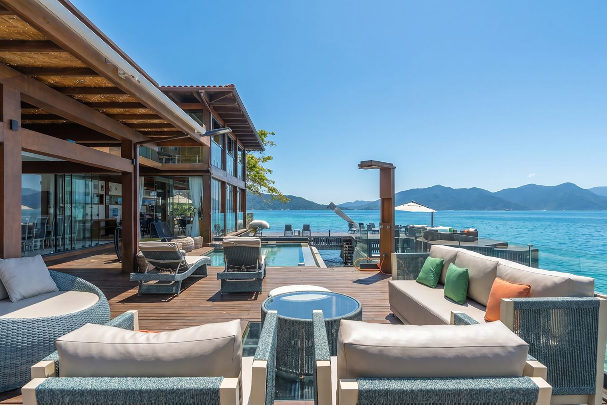  Waterfront estate overlooking Cataguases Island in Angra dos Reis - 物件實景