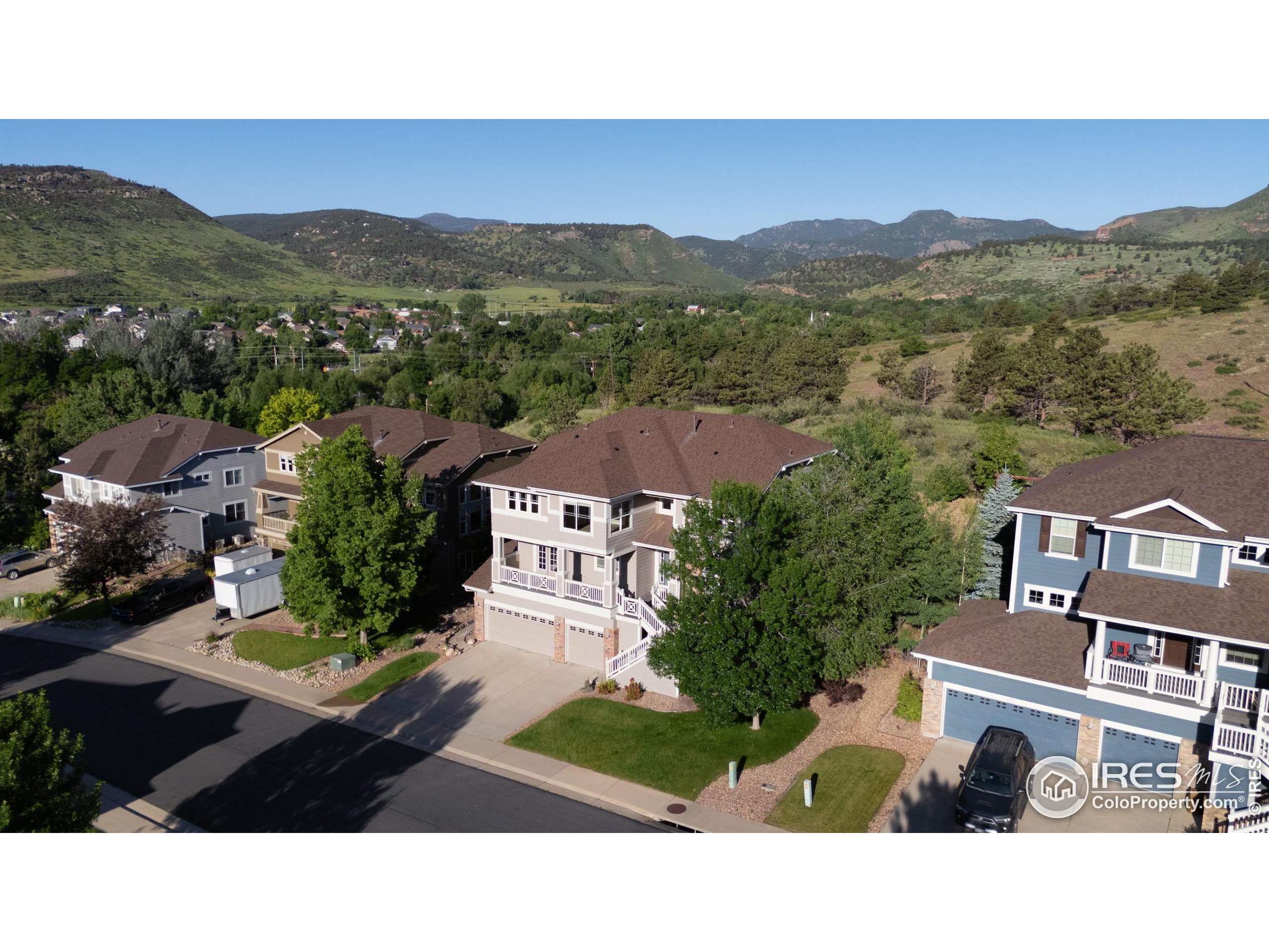 Lyons, Colorado, 80540, United States, 4 Bedrooms Bedrooms, ,3 BathroomsBathrooms,Residential,For Sale,1865994