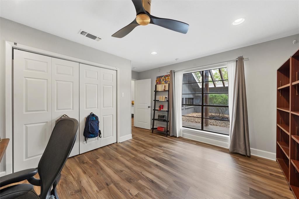 Woodway, Texas, 76712, United States, 4 Bedrooms Bedrooms, ,3 BathroomsBathrooms,Residential,For Sale,1951156