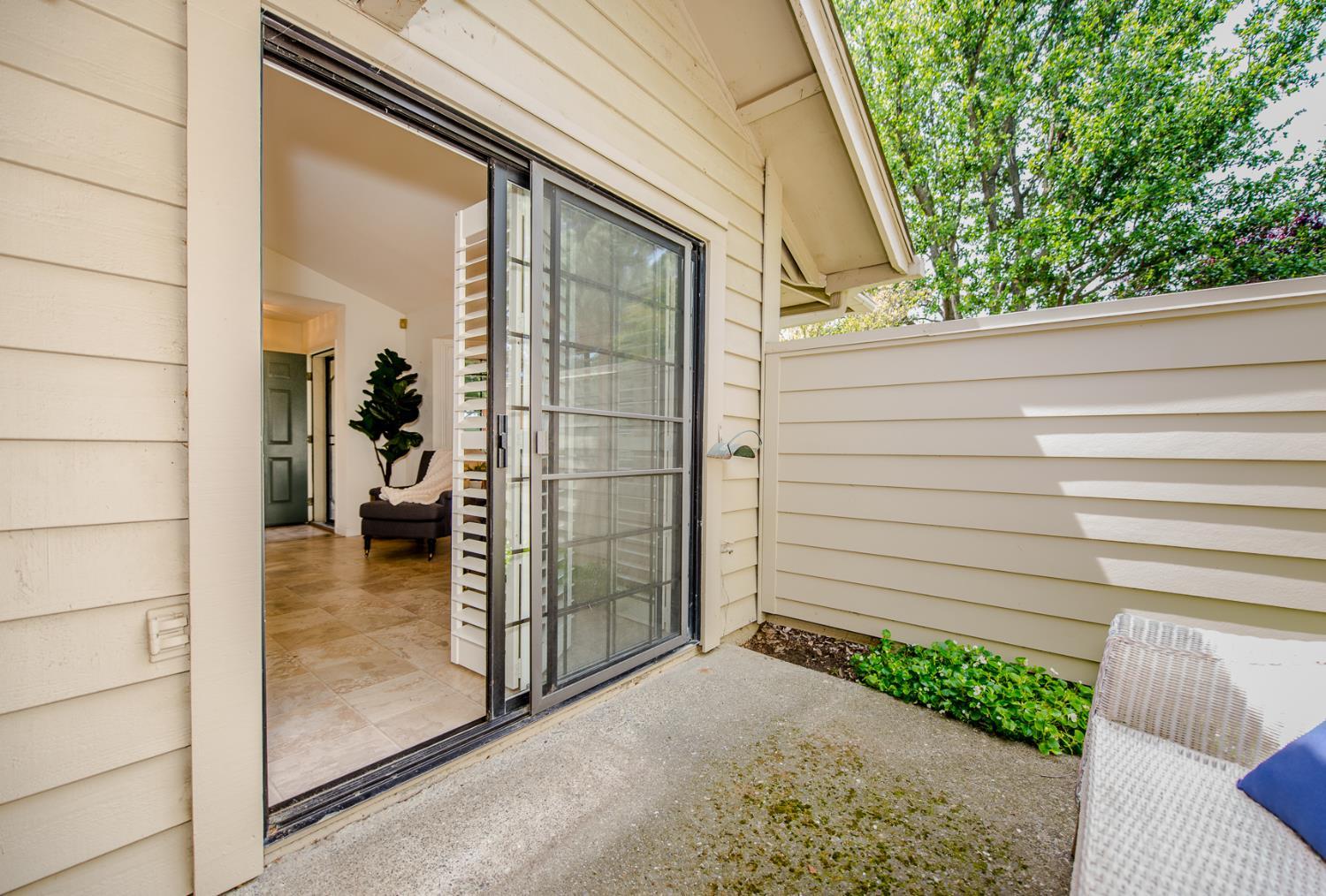 Cross St, Woodland, CA 95695