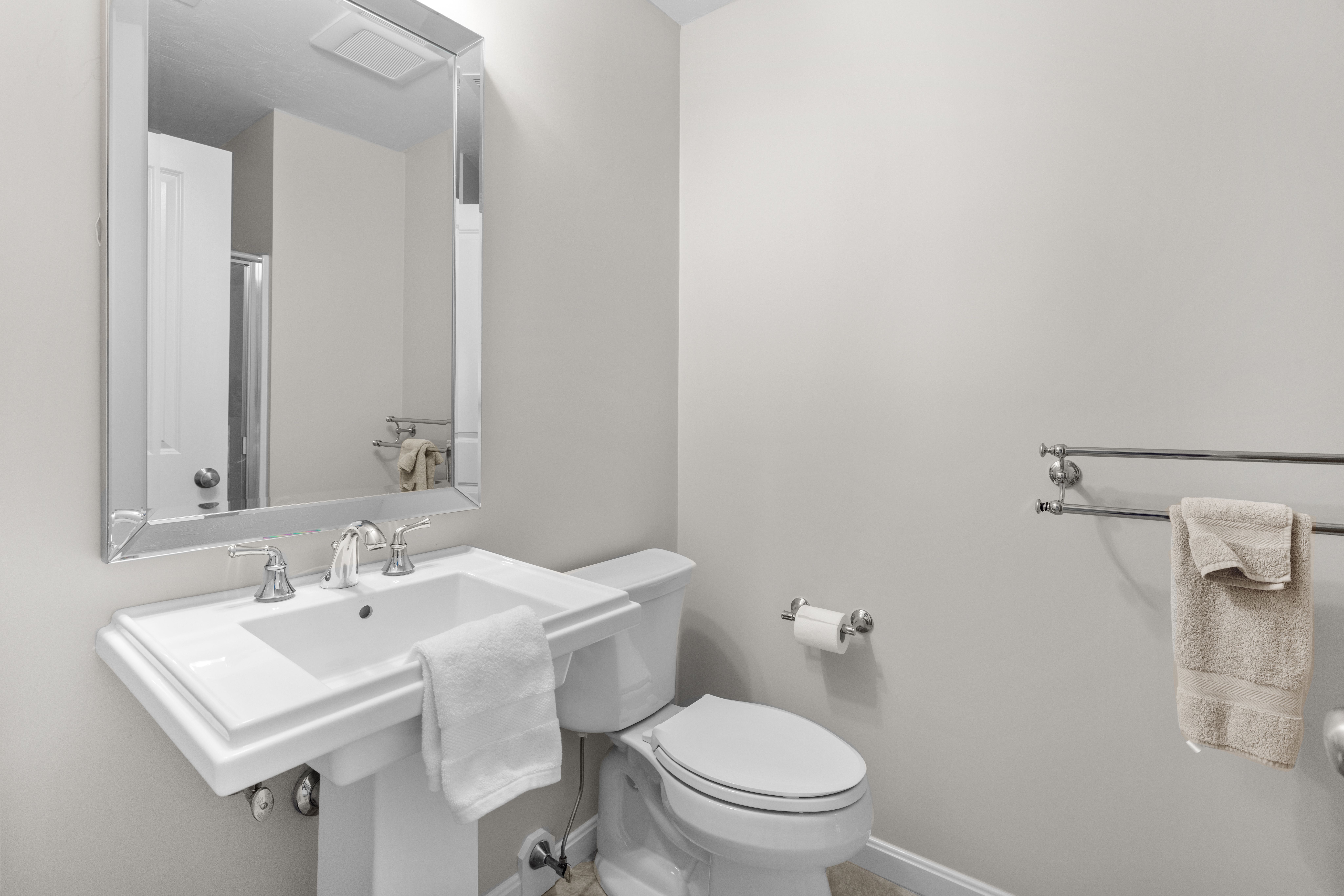  8 Leeds Way, Southborough, MA 01772 - 物件實景