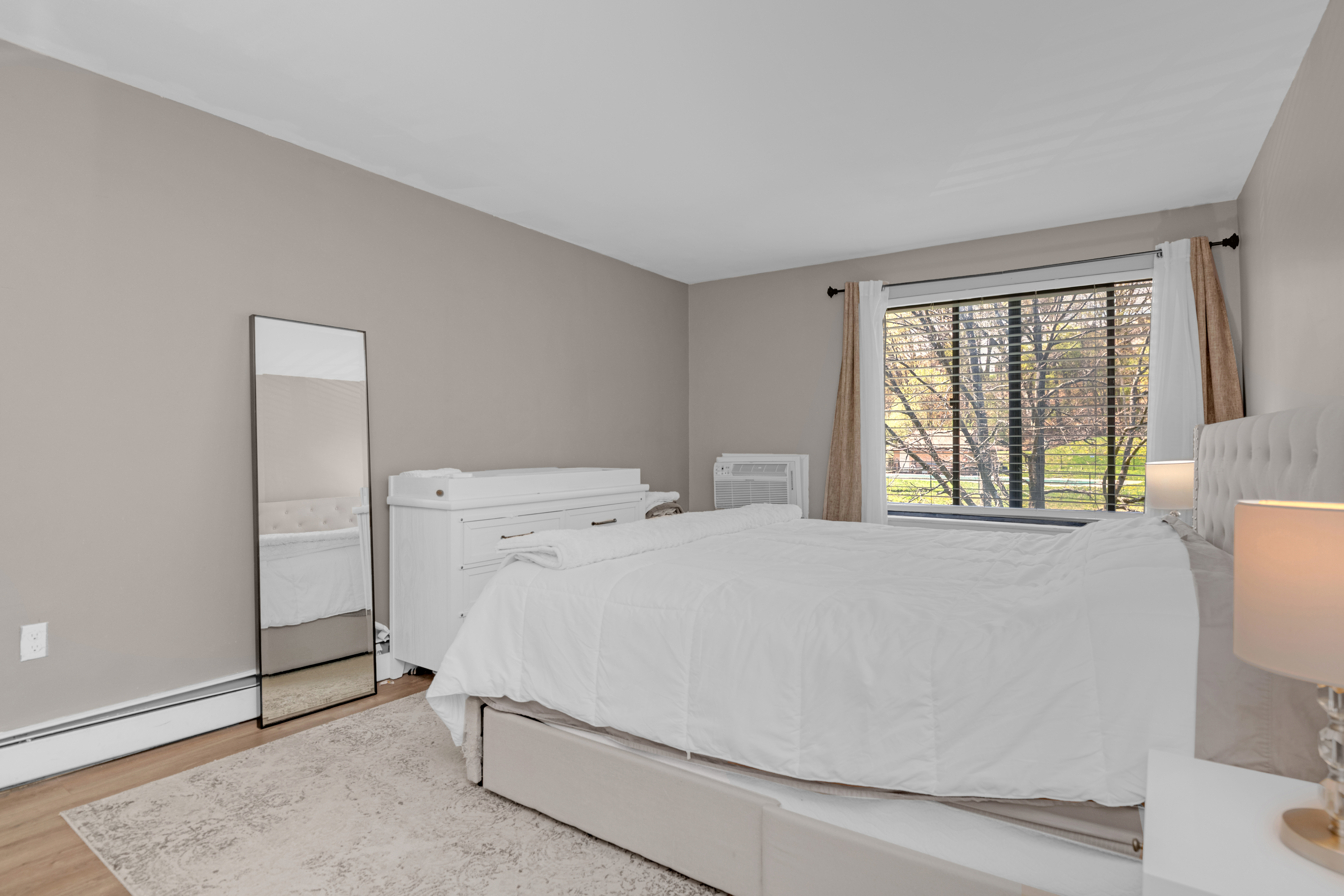  1219 Cromwell Hills Drive - 物件實景