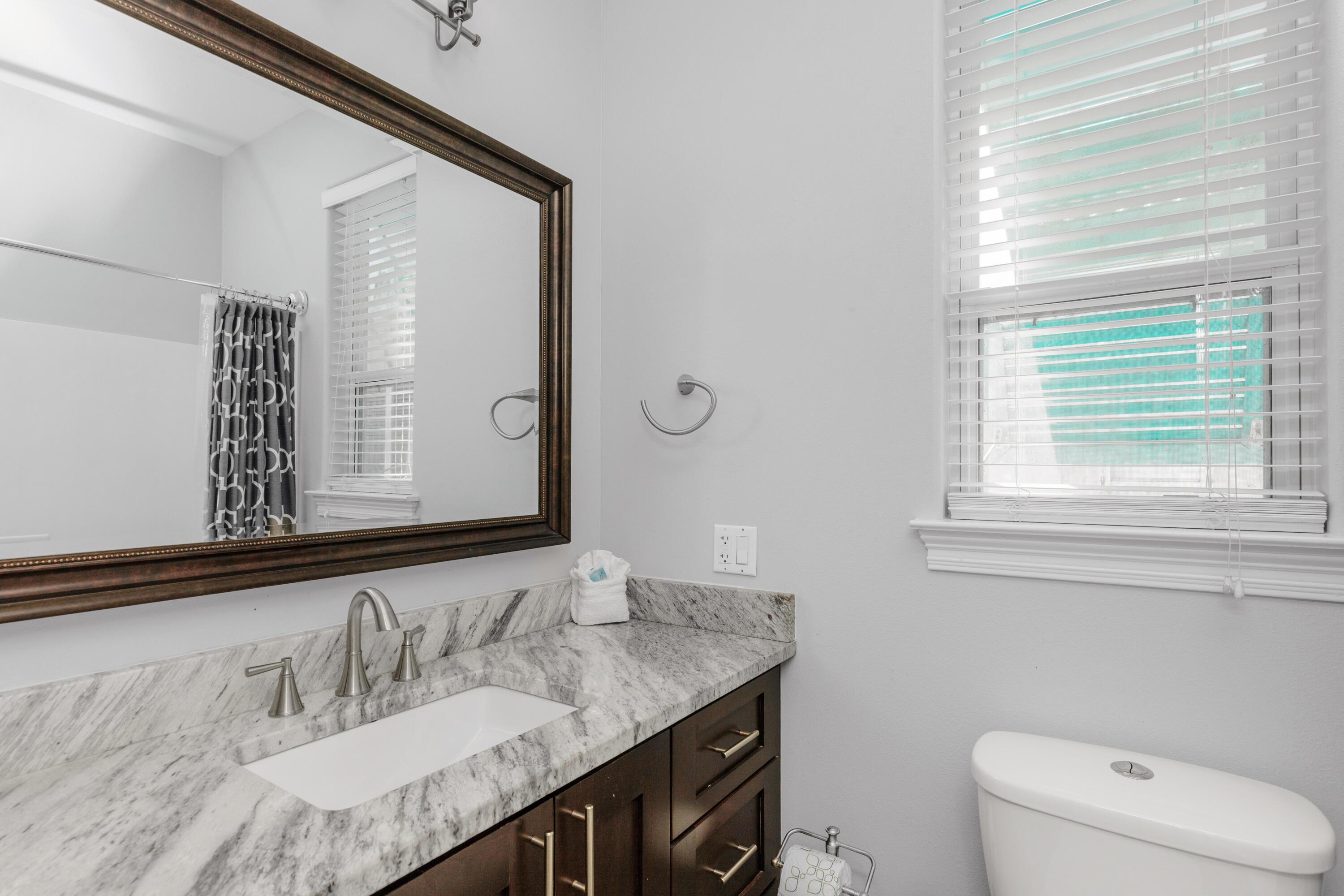 Destin, Florida, 32541, United States, 4 Bedrooms Bedrooms, ,4 BathroomsBathrooms,Residential,For Sale,1984209