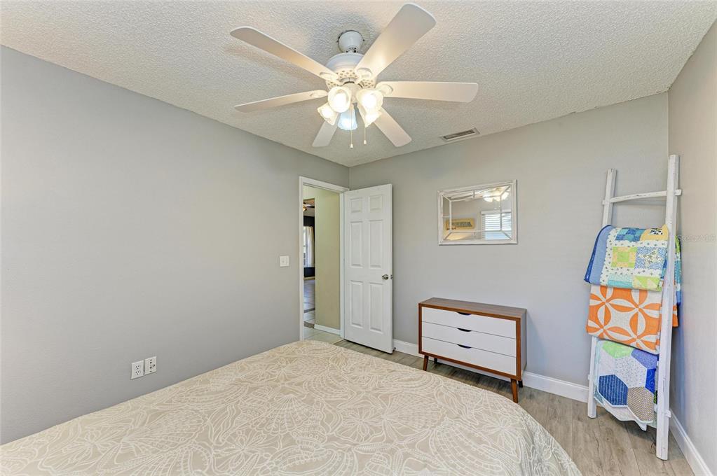 Bradenton, Florida, 34212, United States, 3 Bedrooms Bedrooms, ,2 BathroomsBathrooms,Residential,For Sale,1751964