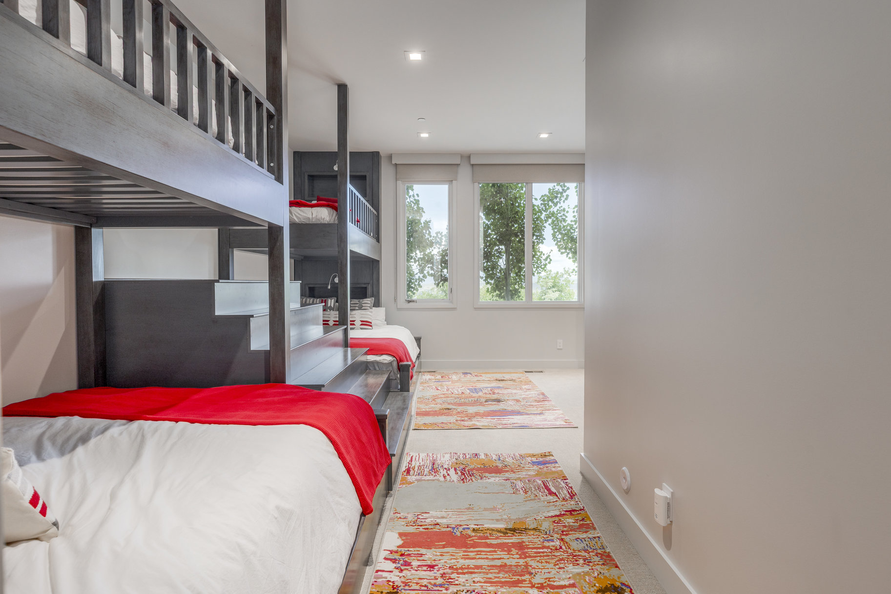  Sophisticated Mountain Design with Unmatched Views in an Elite Setting - 物件實景