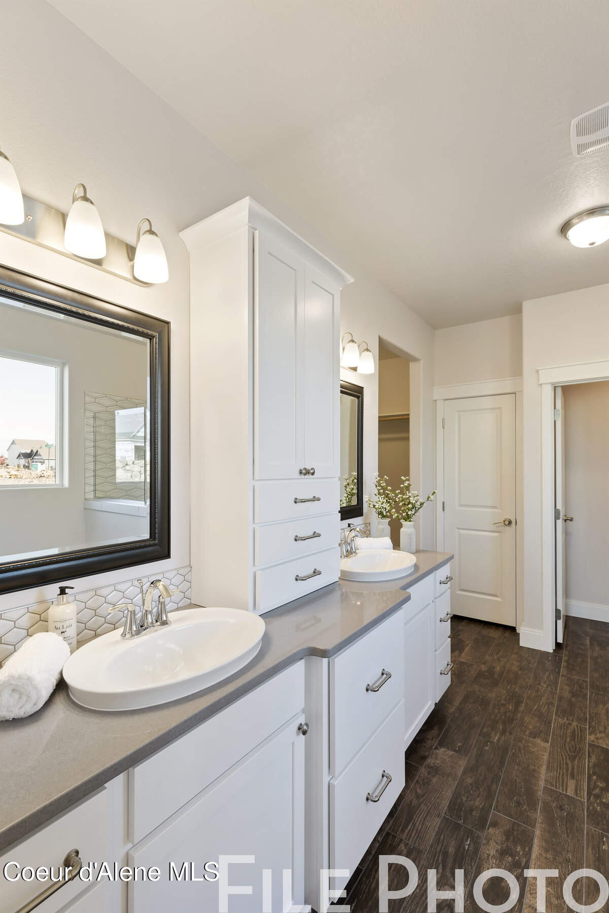 Rathdrum, Idaho, 83858, United States, 3 Bedrooms Bedrooms, ,2 BathroomsBathrooms,Residential,For Sale,1752373