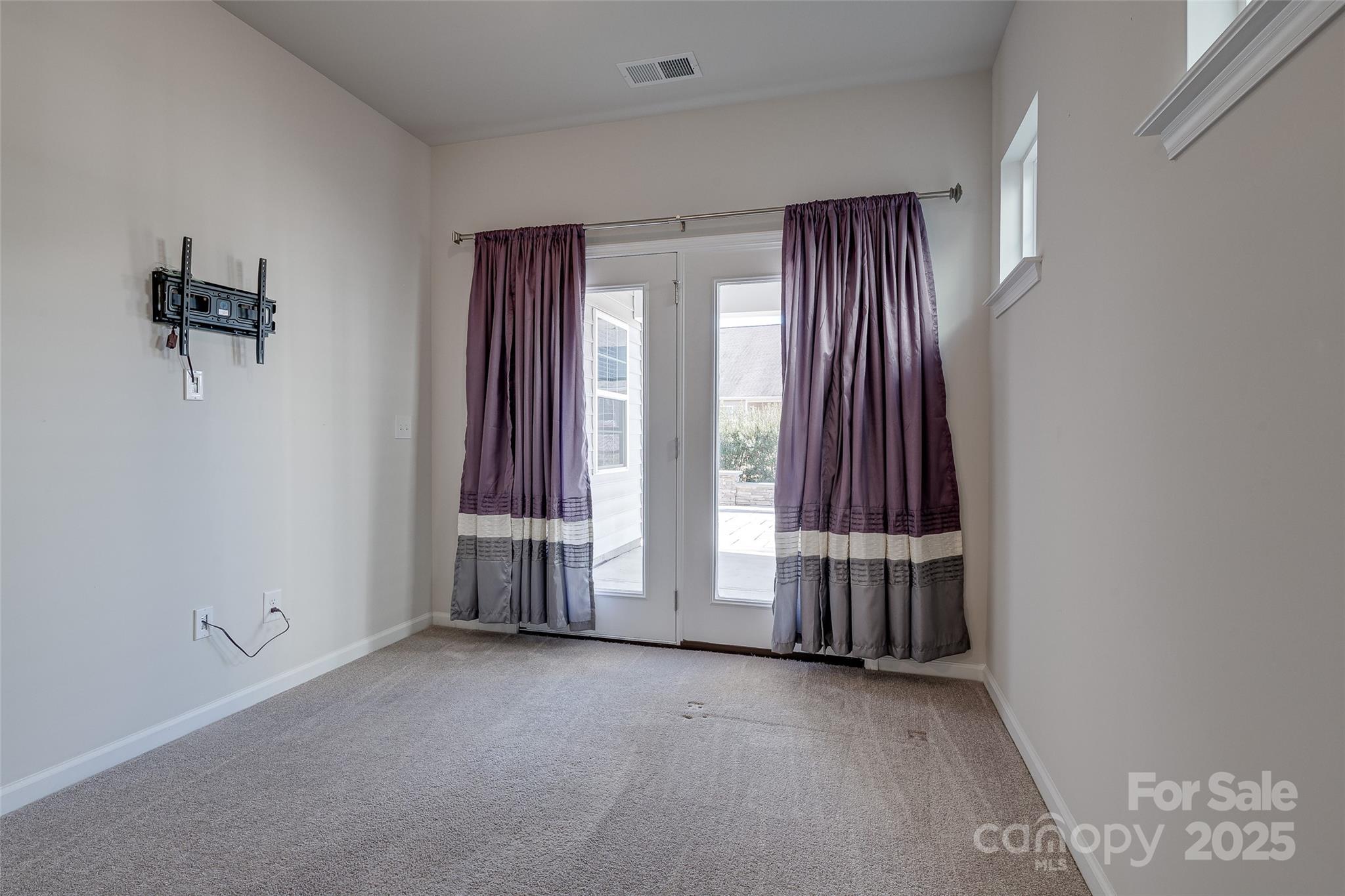 Charlotte, North Carolina, 28273, United States, 4 Bedrooms Bedrooms, ,3 BathroomsBathrooms,Residential,For Sale,1988941