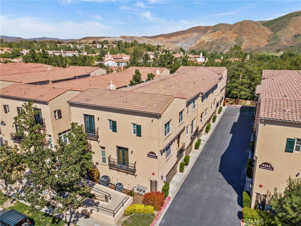 Corona, California, 92883, United States, 2 Bedrooms Bedrooms, ,3 BathroomsBathrooms,Residential,For Sale,1921821