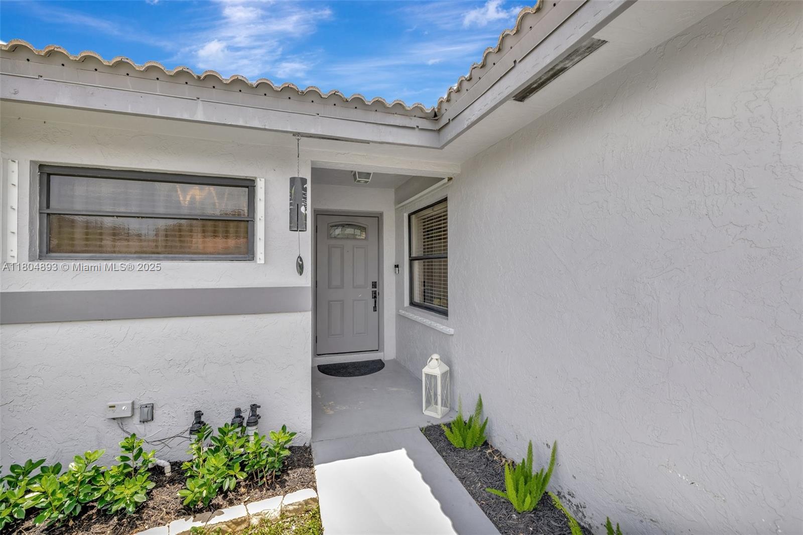 Cooper City, Florida, 33026, United States, 3 Bedrooms Bedrooms, ,2 BathroomsBathrooms,Residential,For Sale,1827965