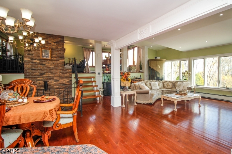 Vernon Twp., New Jersey, 07461-4534, United States, 5 Bedrooms Bedrooms, ,3 BathroomsBathrooms,Residential,For Sale,1977307