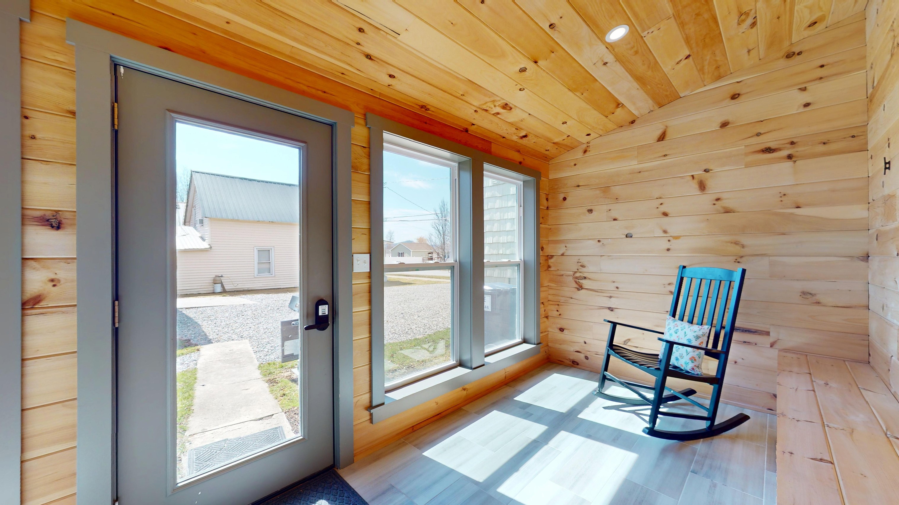 46 Water Street, Ticonderoga, NY, 12883 - 物件實景