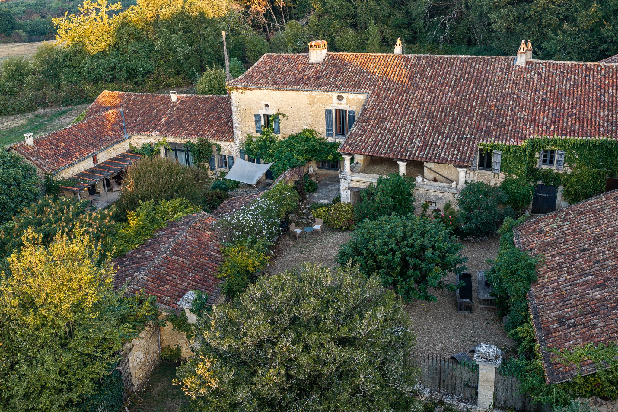  A Hidden Hamlet in the Heart of the Périgord, Offering Five Separate Residences - 物件實景