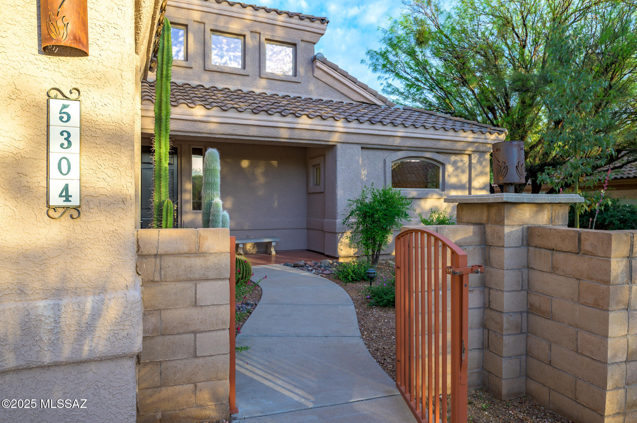 Tucson, Arizona, 85749, United States, 3 Bedrooms Bedrooms, ,3 BathroomsBathrooms,Residential,For Sale,1794562