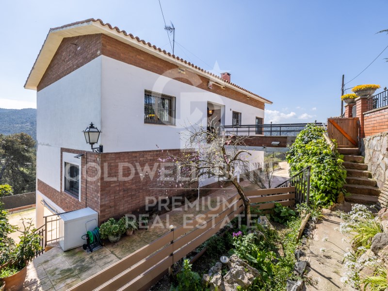 Sant Cugat del Vallès, Catalonia, ES, 5 Bedrooms Bedrooms, ,2 BathroomsBathrooms,Residential,For Sale,1759701