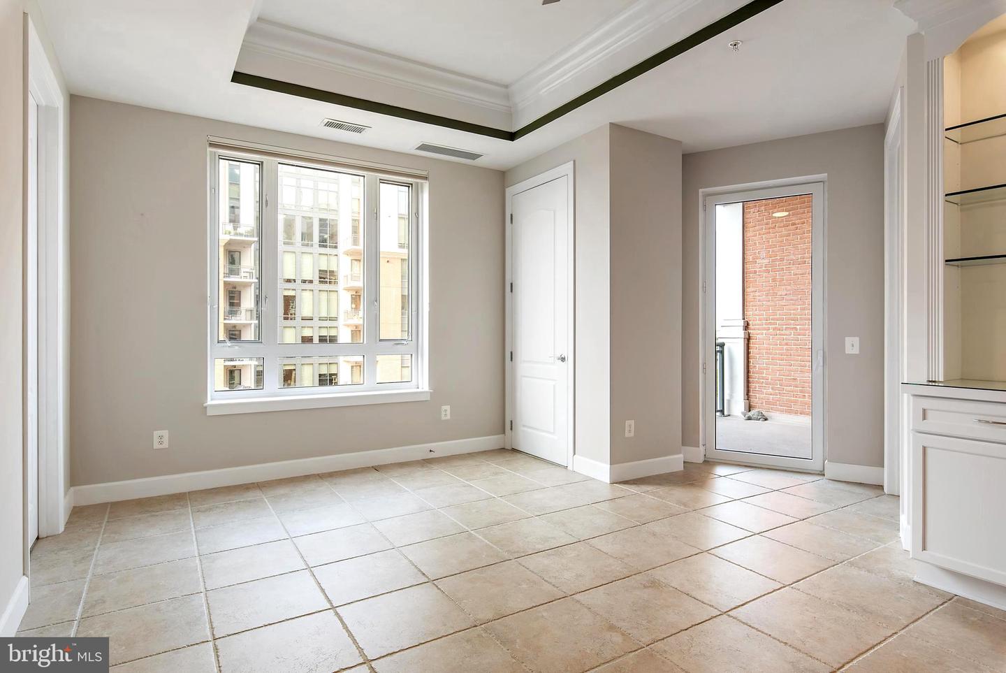 Annapolis, Maryland, 21401, United States, 2 Bedrooms Bedrooms, ,2 BathroomsBathrooms,Residential,For Sale,1848814