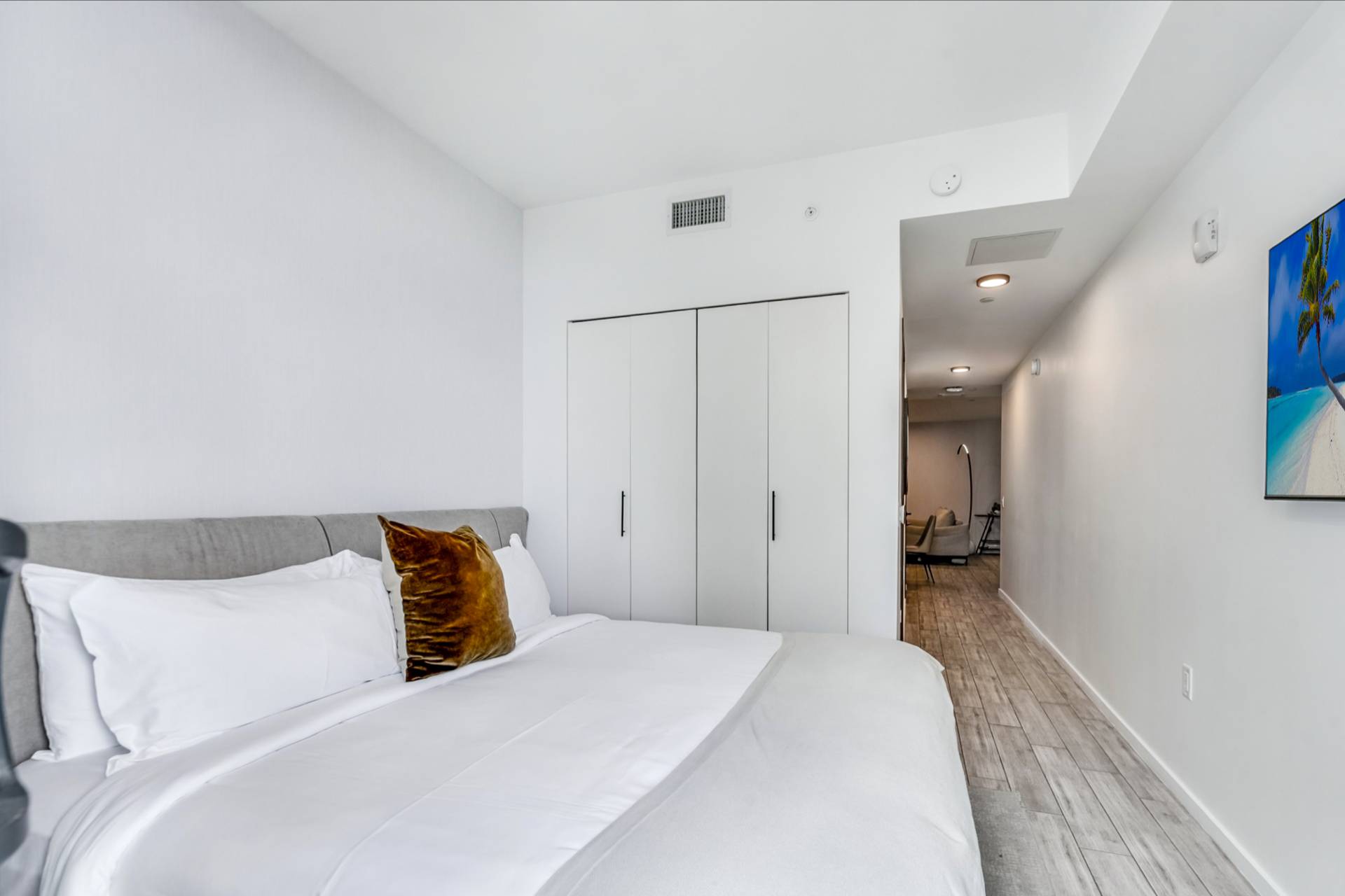  398 NE 5th St, Miami, FL, 33132 - 物件實景