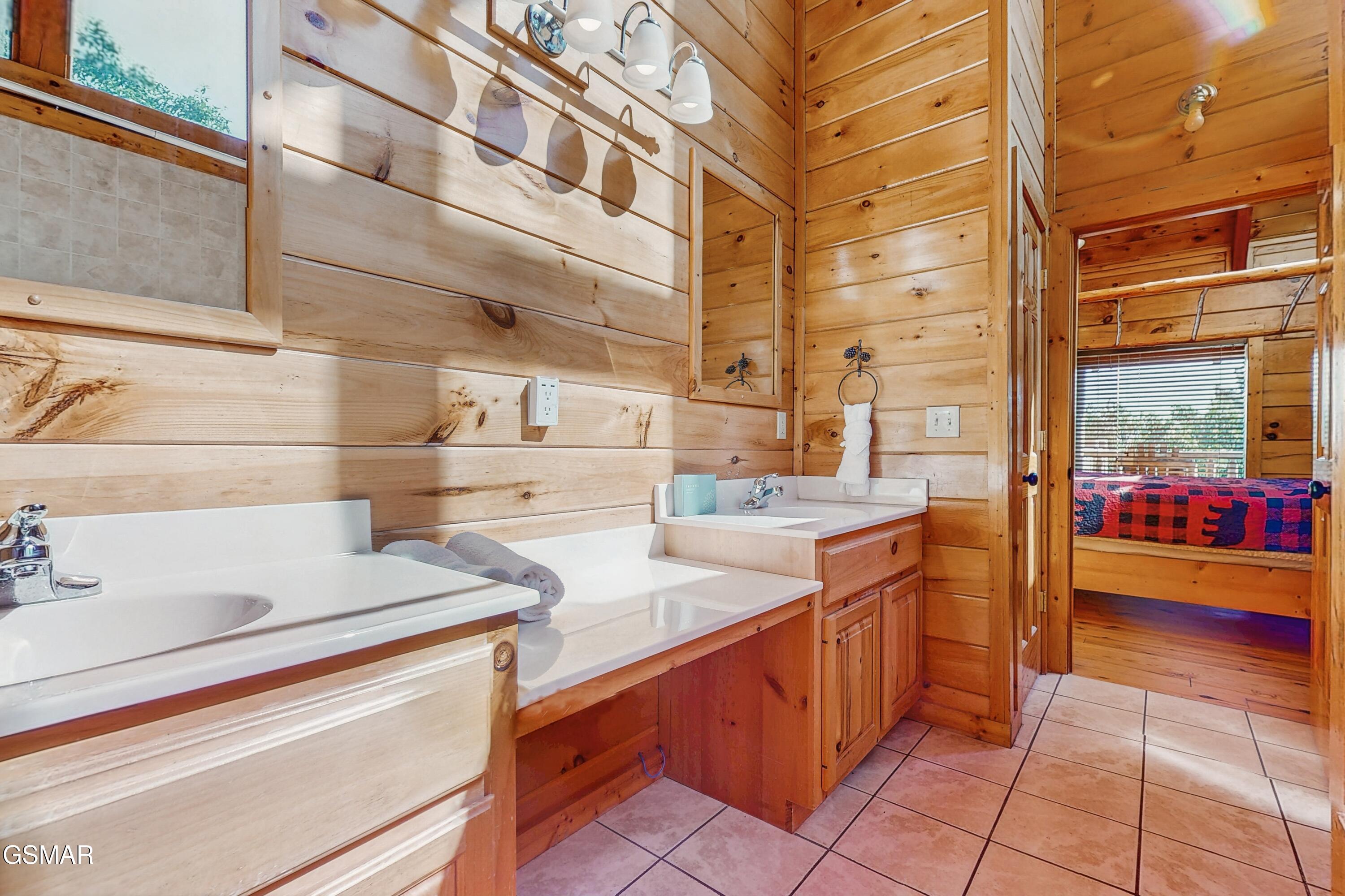 Sevierville, Tennessee, 37862, United States, 4 Bedrooms Bedrooms, ,4 BathroomsBathrooms,Residential,For Sale,2024607
