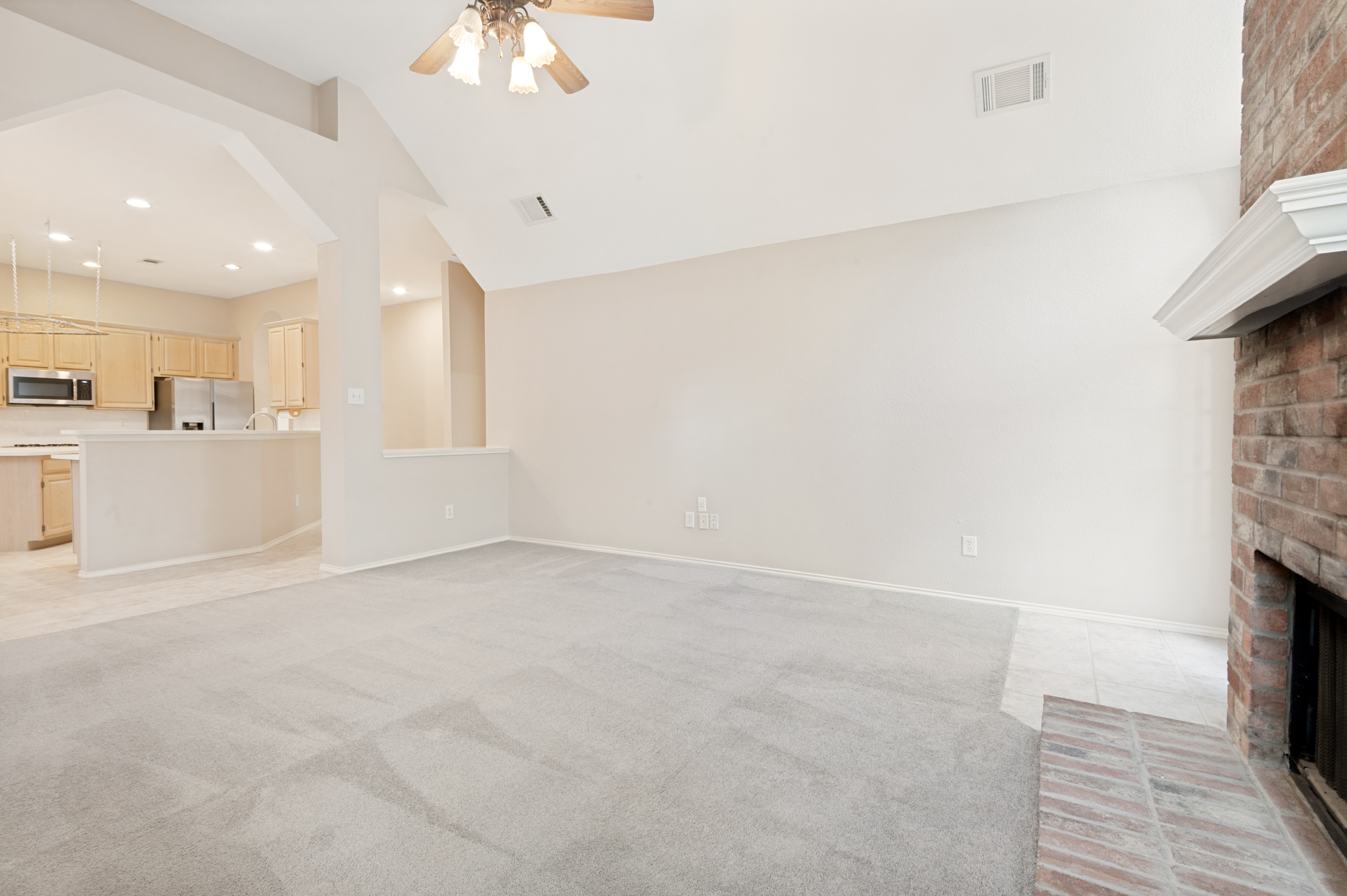  4244 Peppermill Lane - 物件實景