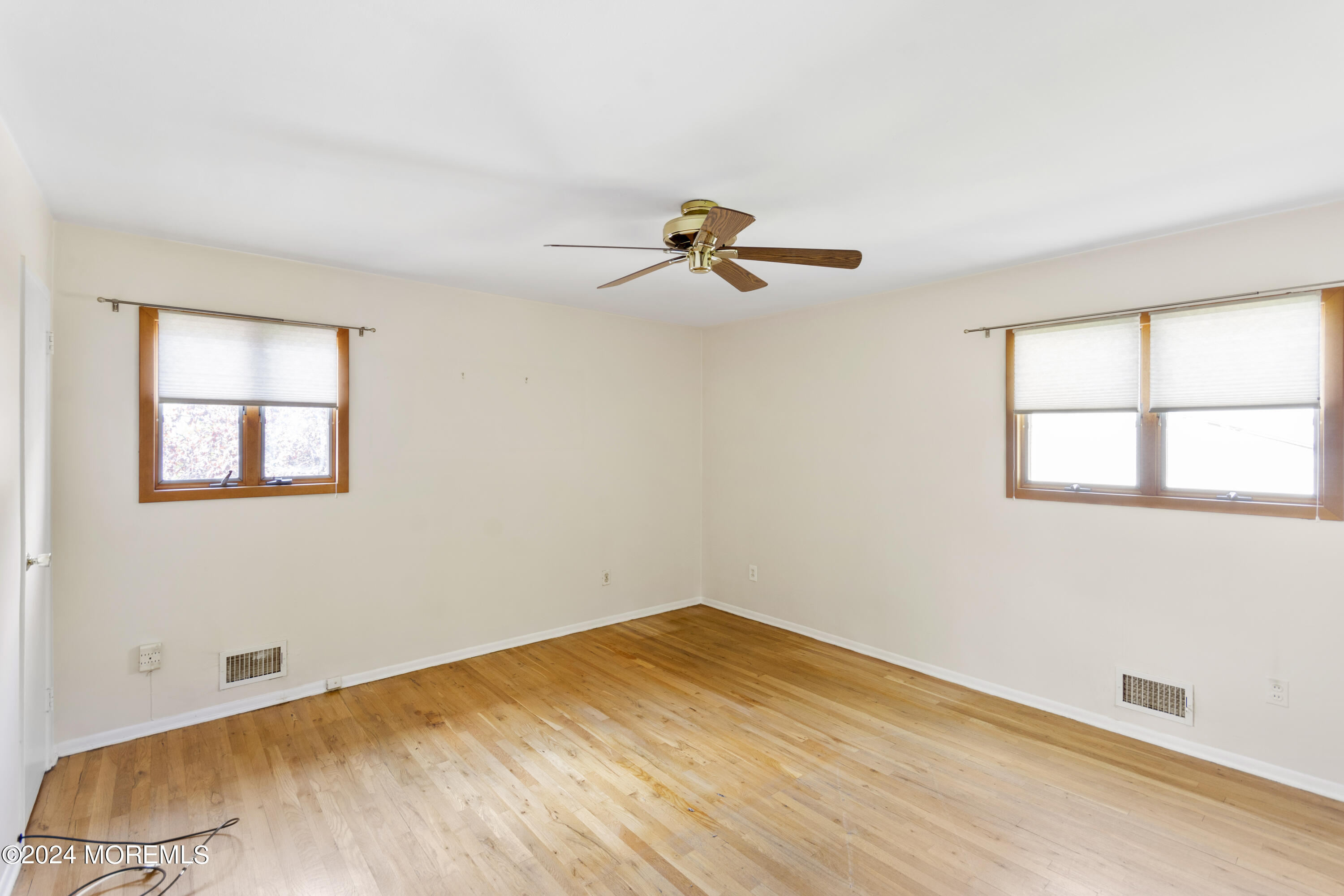 Old Bridge, New Jersey, 08857, United States, 3 Bedrooms Bedrooms, ,2 BathroomsBathrooms,Residential,For Sale,1872479