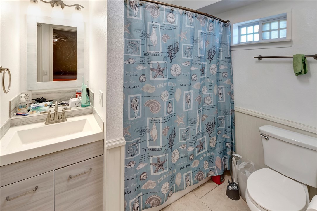 Rockport, Texas, 78382, United States, 3 Bedrooms Bedrooms, ,3 BathroomsBathrooms,Residential,For Sale,1746553