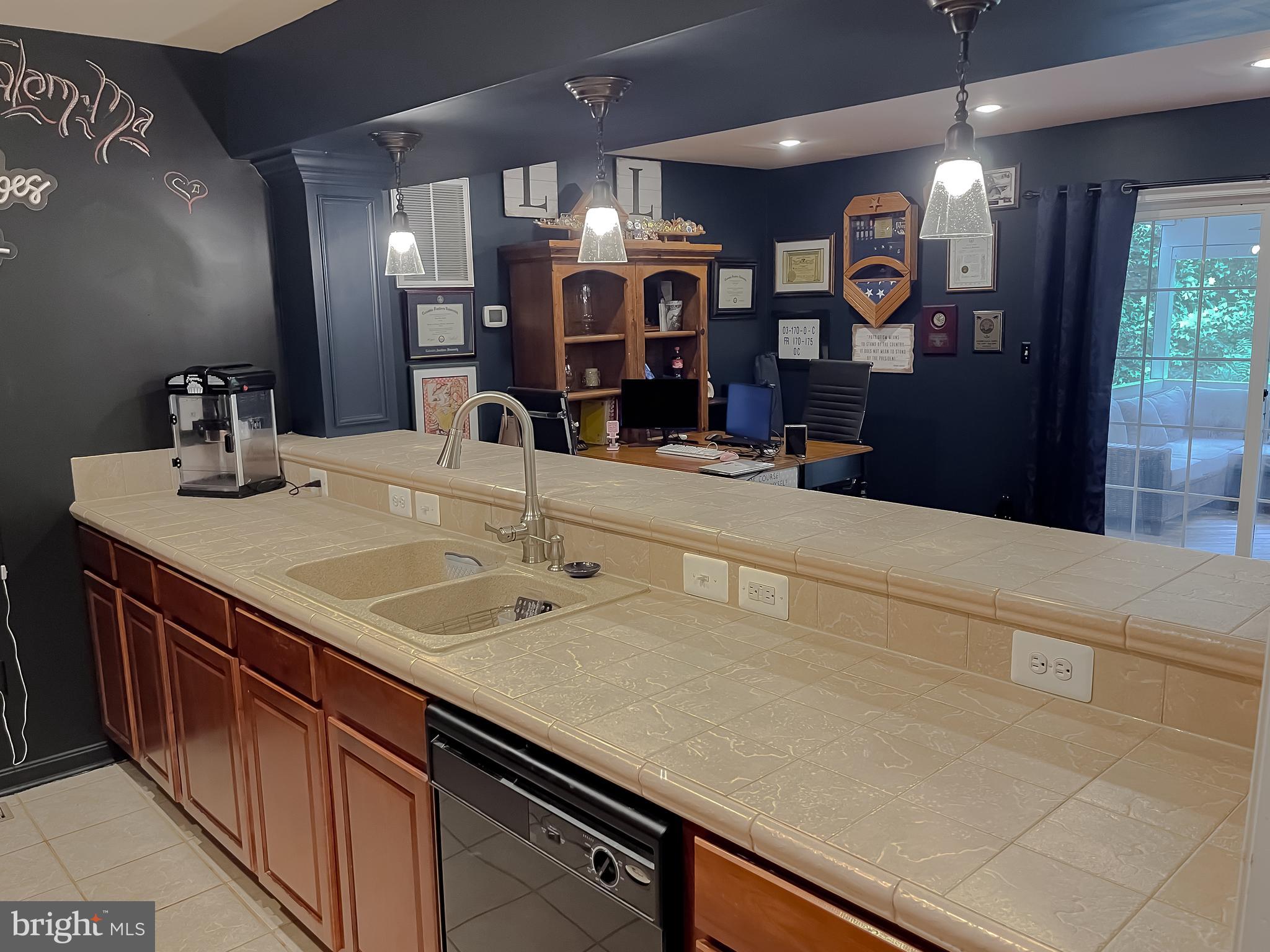Callaway, Maryland, 20620, United States, 6 Bedrooms Bedrooms, ,5 BathroomsBathrooms,Residential,For Sale,1943056