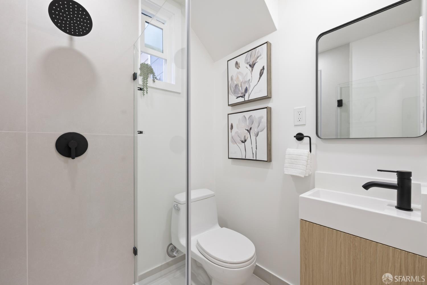 San Francisco, California, 94122, United States, 4 Bedrooms Bedrooms, ,2 BathroomsBathrooms,Residential,For Sale,1987685