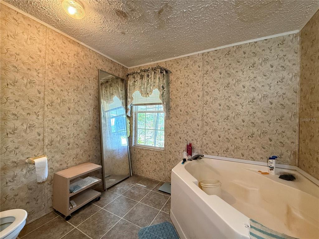 Wimauma, Florida, 33598, United States, 3 Bedrooms Bedrooms, ,2 BathroomsBathrooms,Residential,For Sale,1796216