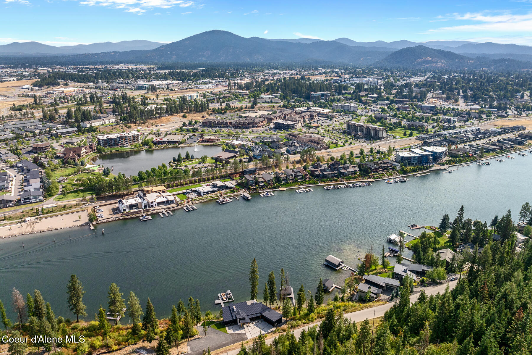 Coeur d'Alene, Idaho, 83814, United States, 5 Bedrooms Bedrooms, ,6 BathroomsBathrooms,Residential,For Sale,1920855