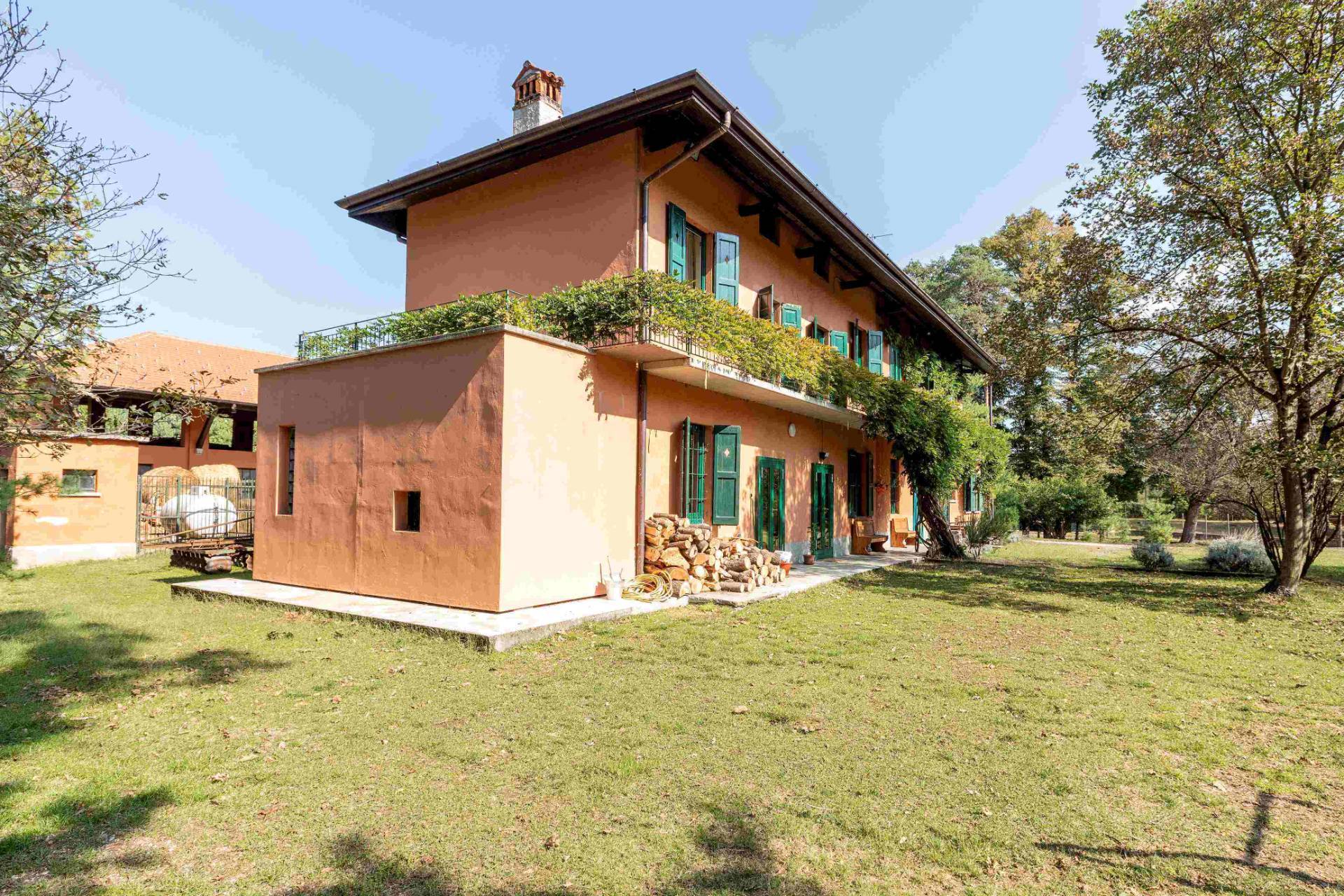 Via Molino Risella, Somma Lombardo, Varese, 21019, IT, 15 Bedrooms Bedrooms, ,12 BathroomsBathrooms,Residential,For Sale,Via Molino Risella,1554455