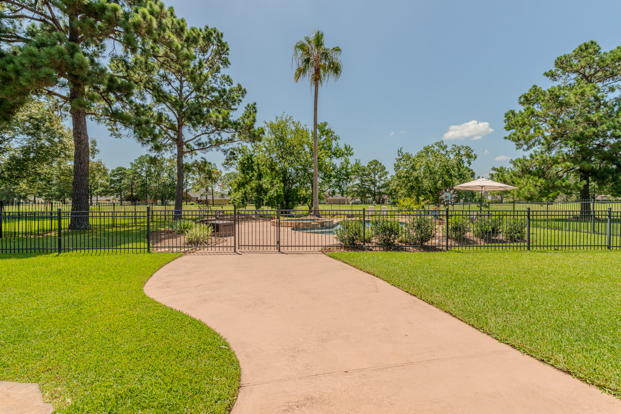 Beaumont, Texas, 77707, United States, 4 Bedrooms Bedrooms, ,Residential,For Sale,1941725