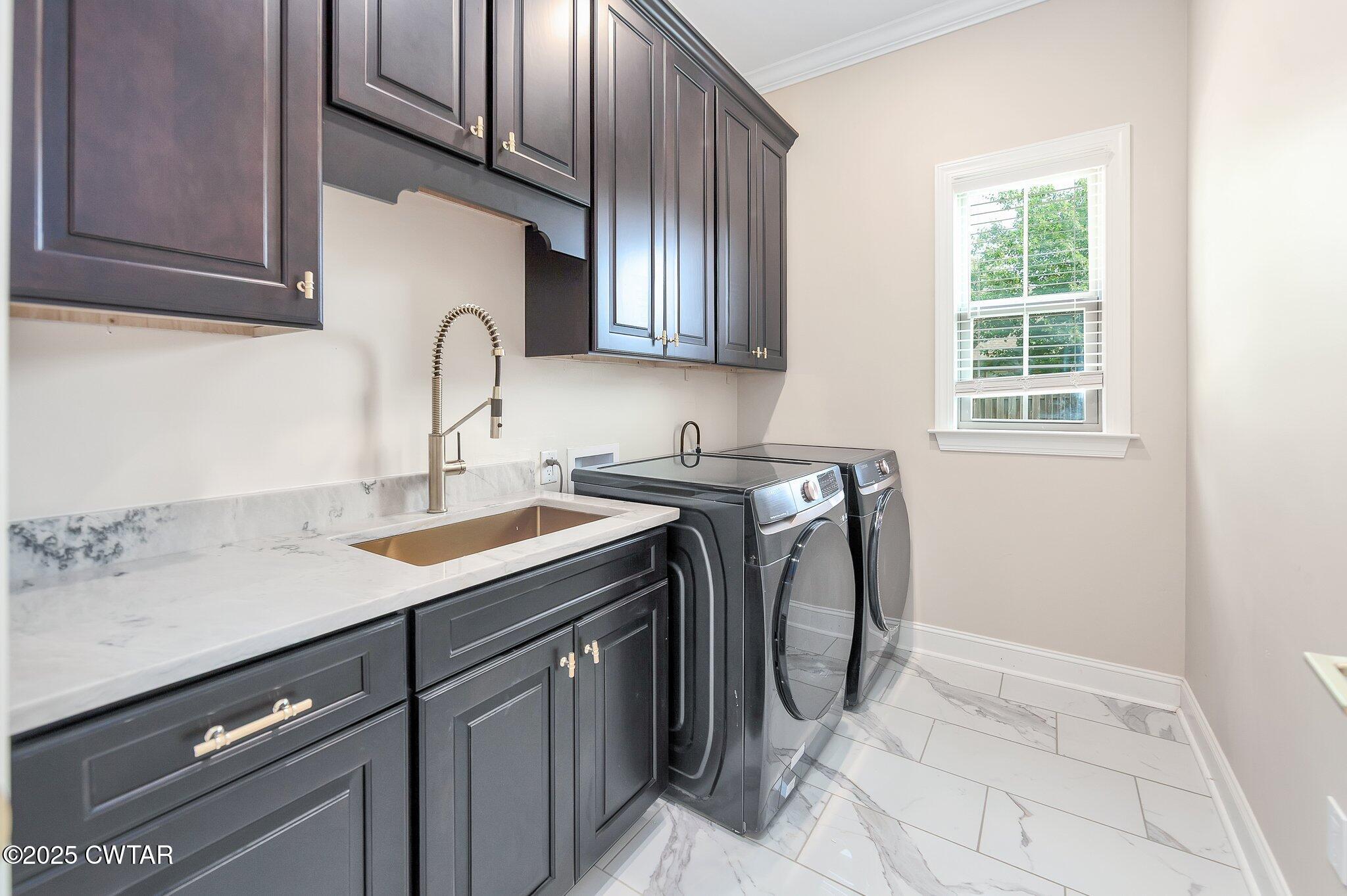 Jackson, Tennessee, 38305, United States, 5 Bedrooms Bedrooms, ,4 BathroomsBathrooms,Residential,For Sale,1868801