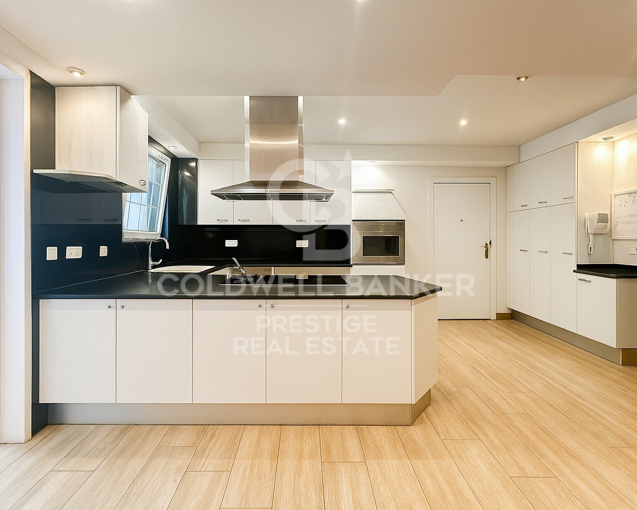 Barcelona, Catalonia, ES, 7 Bedrooms Bedrooms, ,5 BathroomsBathrooms,Residential,For Sale,1804815