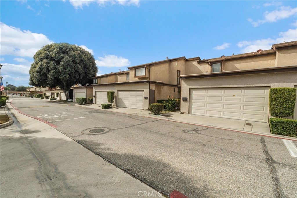 Santa Fe Springs, California, 90670, United States, 2 Bedrooms Bedrooms, ,2 BathroomsBathrooms,Residential,For Sale,1975199