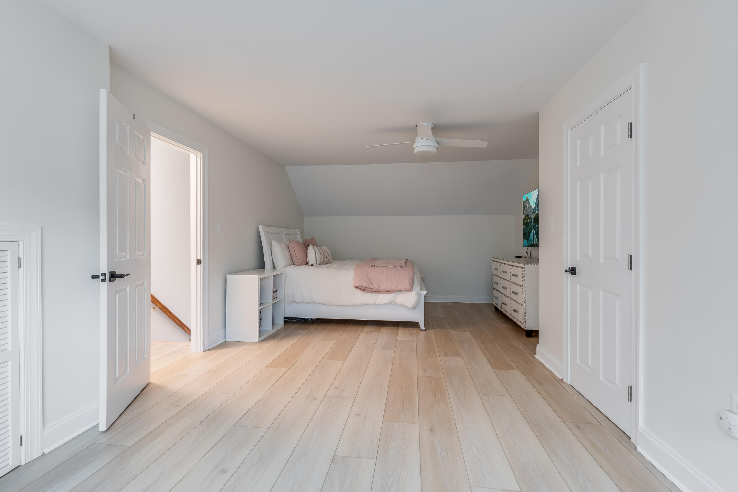  215 Andover Court Northeast, Leesburg, VA 20176 - 物件實景