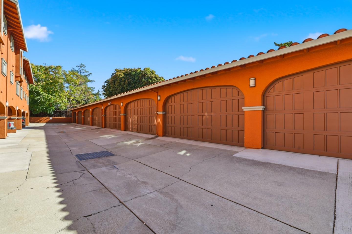 Santa Clara, California, 95050, United States, 2 Bedrooms Bedrooms, ,3 BathroomsBathrooms,Residential,For Sale,1989026