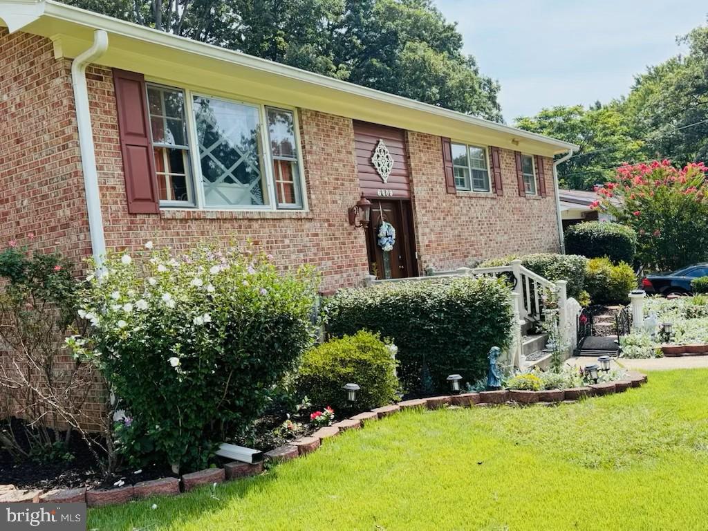 Glenn Dale, Maryland, 20769, United States, 6 Bedrooms Bedrooms, ,3 BathroomsBathrooms,Residential,For Sale,1932294