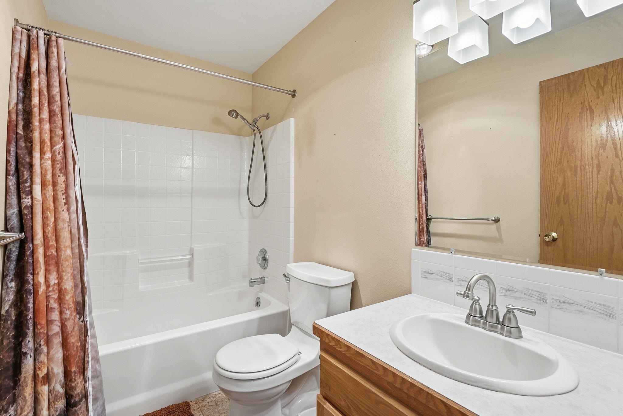 Seven Bays, Washington, 99122, United States, 5 Bedrooms Bedrooms, ,3 BathroomsBathrooms,Residential,For Sale,1992977