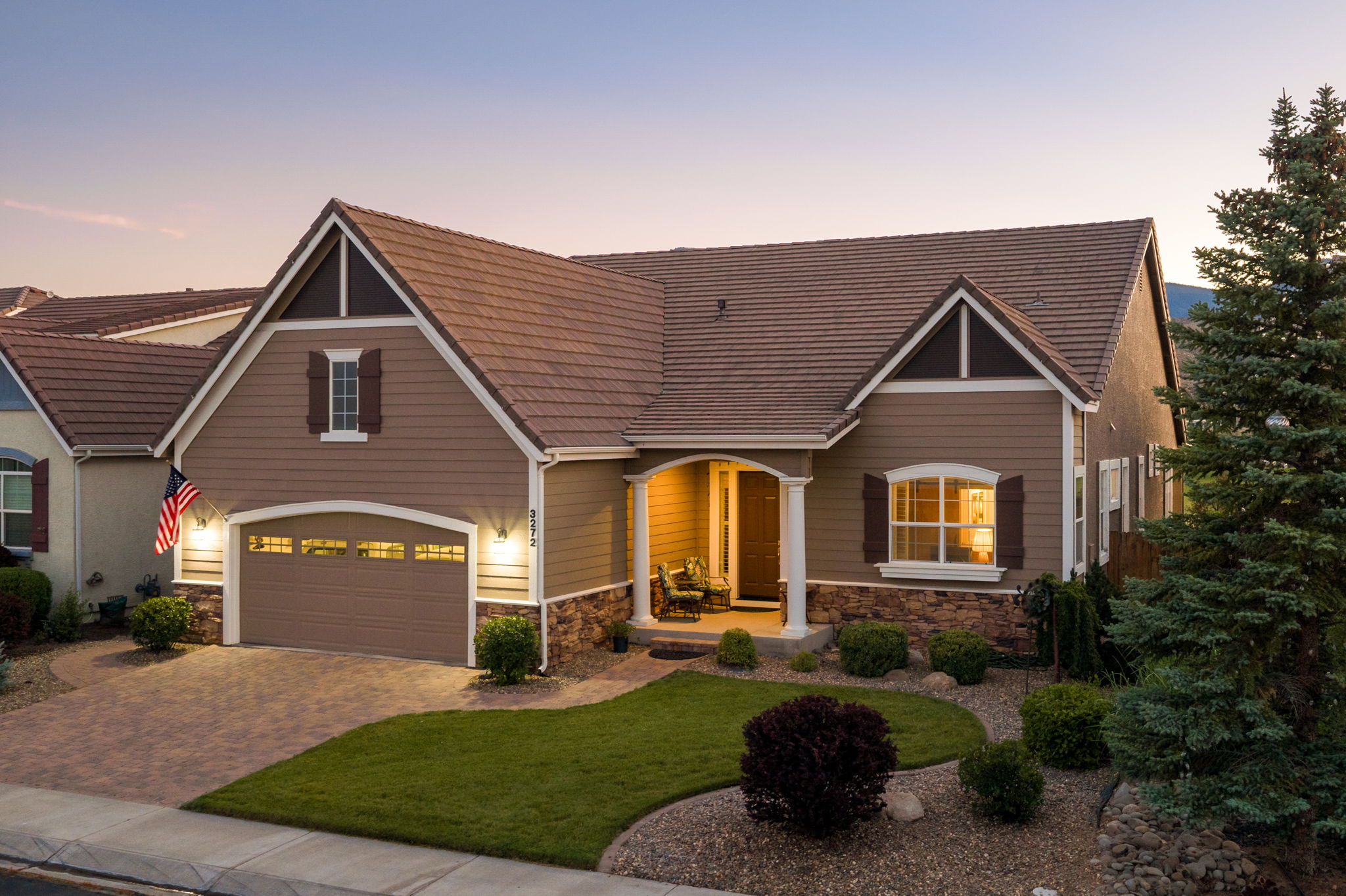  Refined Minden Living with Designer Touches and Captivating Mountain Views - 物件實景