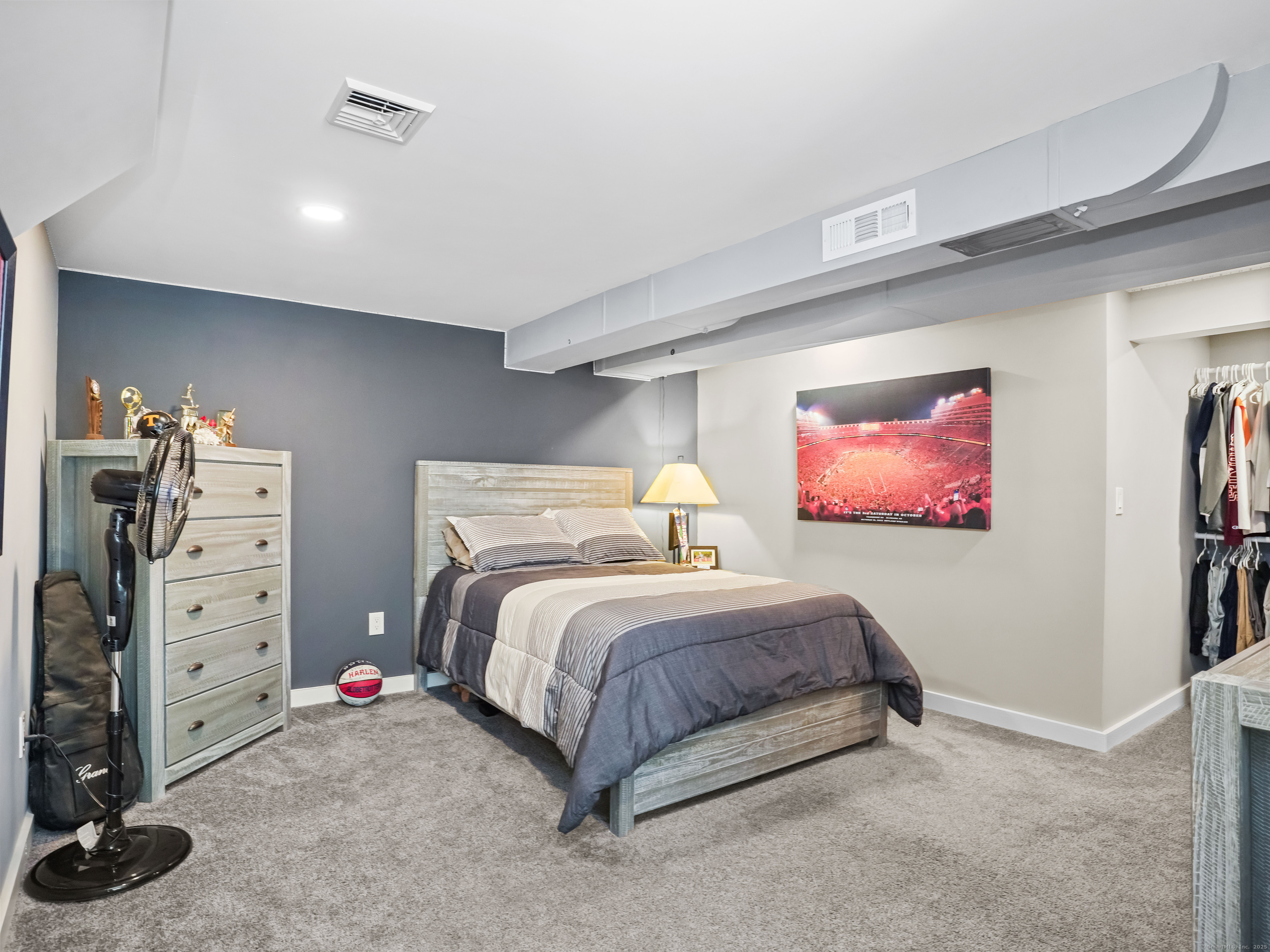 Trumbull, Connecticut, 06611, United States, 2 Bedrooms Bedrooms, ,2 BathroomsBathrooms,Residential,For Sale,1917497