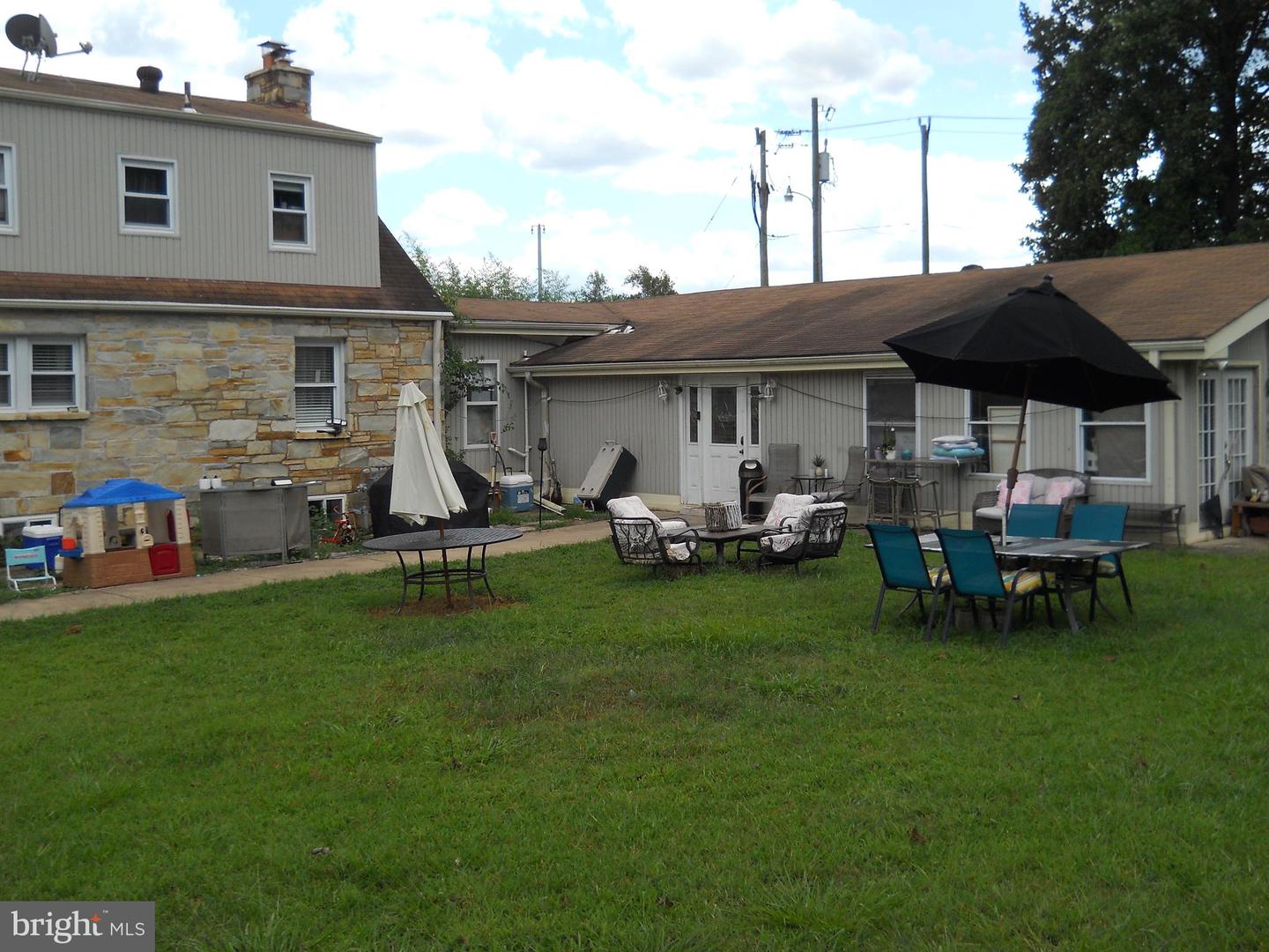 Fairfax, Virginia, 22030, United States, 4 Bedrooms Bedrooms, ,4 BathroomsBathrooms,Residential,For Sale,1991943